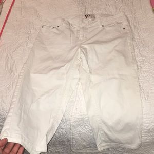 White Jean Capris